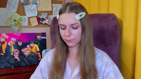 fantomka_ online show from 08/05/26, 08:22