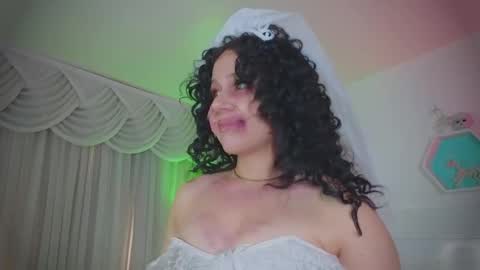 Farah online show from 10/31/25, 12:06