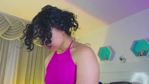 Snapshot of farahh_magdaly chatting on 01/07/26, 12:07 Farah online show from 01/07/26, 12:07