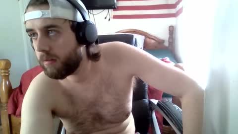 Snapshot of farmboy2398 chatting on 02/16/26, 04:14 farmboy2398 online show from 02/16/26, 04:14