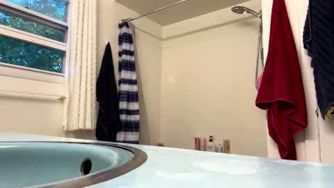 farmercock738287 online show from 09/27/25, 11:04