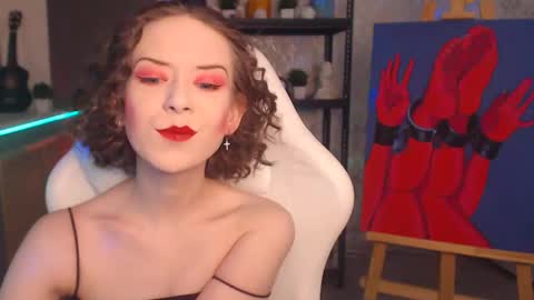 Fascinating   Eyes online show from 11/02/25, 08:00