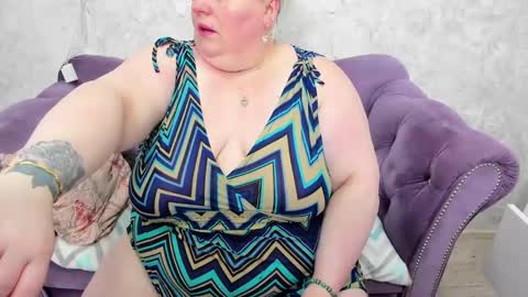 Snapshot of fashiona chatting on 01/07/25, 03:14 fashiona online show from 01/07/25, 03:14