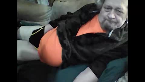 HoneyCumJuice4U online show from 04/19/26, 02:55