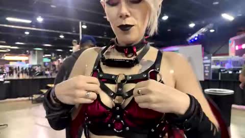  Lily  Waifu  online show from 04/10/26, 10:58