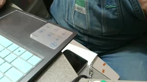 Fred. online show from 11/01/25, 07:49