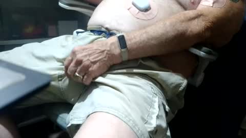 Snapshot of fatfreddythecat chatting on 07/10/26, 06:32 Fred. online show from 07/10/26, 06:32