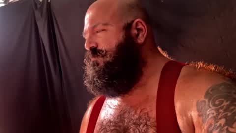 Snapshot of fatredneckpapa chatting on 10/09/25, 01:20 FAT PAPA online show from 10/09/25, 01:20