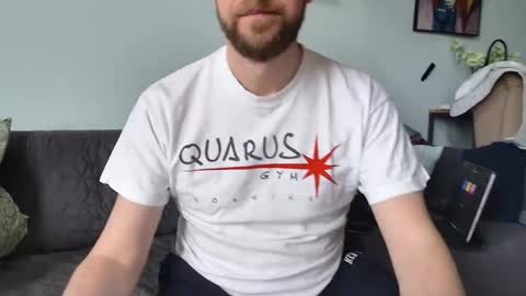 Snapshot of fattenmenow chatting on 03/09/25, 01:59 fattenmenow online show from 03/09/25, 01:59