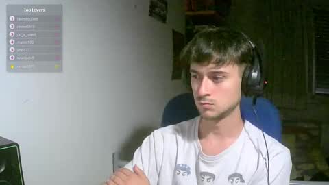 Snapshot of fatthickdickboy chatting on 10/25/25, 03:18 ThickDickTeen online show from 10/25/25, 03:18