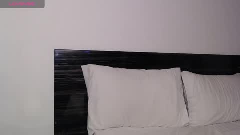 FAUSTO online show from 02/18/25, 09:42