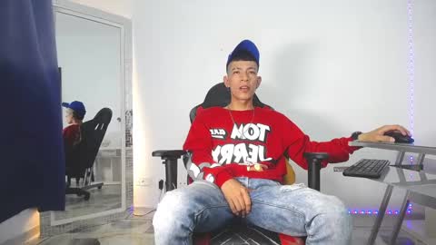 Favel Gomez online show from 01/14/25, 02:19