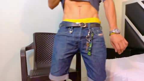 Favel Gomez online show from 08/06/26, 04:31