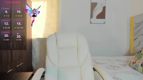 Snapshot of faver_1 chatting on 10/03/25, 12:24 Faver online show from 10/03/25, 12:24