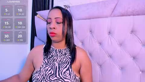 Snapshot of faver_1 chatting on 10/17/25, 12:19 Faver online show from 10/17/25, 12:19