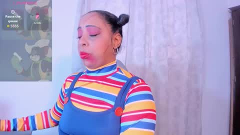 Snapshot of faver_1 chatting on 10/25/25, 12:02 Faver online show from 10/25/25, 12:02