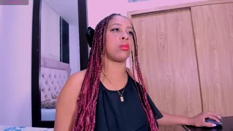 Snapshot of faver_1 chatting on 11/25/25, 12:27 Faver online show from 11/25/25, 12:27