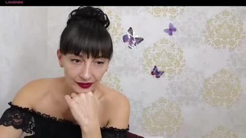 favorite_angel online show from 11/24/25, 07:57