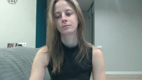 favoriteyour online show from 11/06/25, 04:35