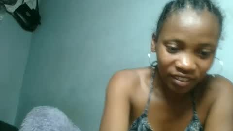 fayence09 online show from 09/28/25, 01:16