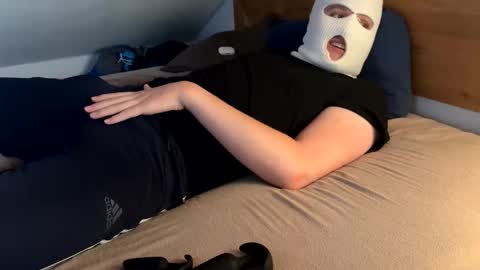 Snapshot of fbabababf chatting on 11/09/25, 10:57 Fbab online show from 11/09/25, 10:57