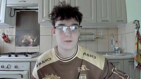 Snapshot of fckmikh chatting on 12/20/24, 12:16 Michael online show from 12/20/24, 12:16