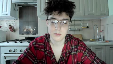 Snapshot of fckmikh chatting on 12/24/24, 12:22 Michael online show from 12/24/24, 12:22