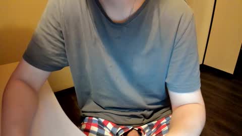 Snapshot of fckmikh chatting on 11/01/25, 05:48 Michael online show from 11/01/25, 05:48