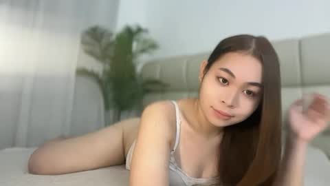 Snapshot of feb_sexy chatting on 06/28/26, 10:10 feby online show from 06/28/26, 10:10