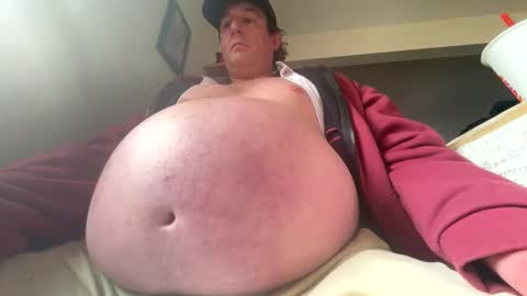 Snapshot of feedmyhugebelly chatting on 05/14/26, 08:04 feedmyhugebelly online show from 05/14/26, 08:04