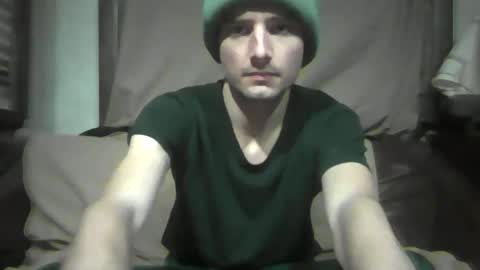 Snapshot of feelingverynaughty chatting on 12/19/24, 10:53 ask me online show from 12/19/24, 10:53