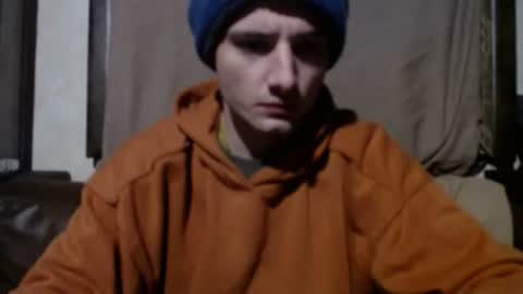 Snapshot of feelingverynaughty chatting on 12/21/24, 06:41 ask me online show from 12/21/24, 06:41