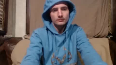 Snapshot of feelingverynaughty chatting on 12/23/24, 12:25 ask me online show from 12/23/24, 12:25