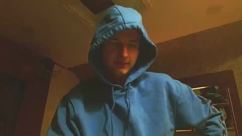 Snapshot of feelingverynaughty chatting on 01/19/25, 12:17 ask me online show from 01/19/25, 12:17