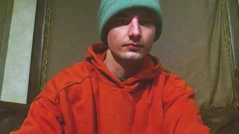 Snapshot of feelingverynaughty chatting on 01/24/25, 12:52 ask me online show from 01/24/25, 12:52