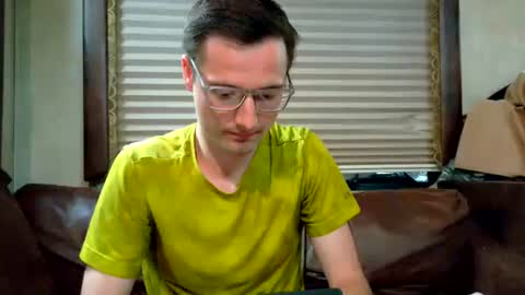Snapshot of feelingverynaughty chatting on 05/06/26, 07:41 ask me online show from 05/06/26, 07:41