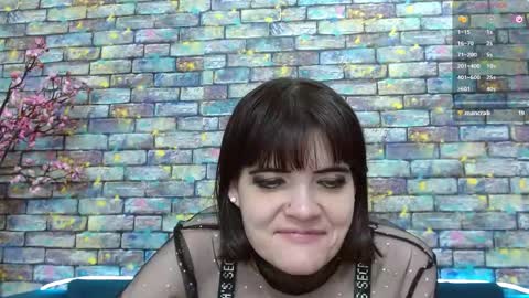 Snapshot of feelsgoodwoman chatting on 12/08/24, 01:02 Laura online show from 12/08/24, 01:02