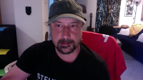 feetkissboy online show from 04/24/26, 05:37