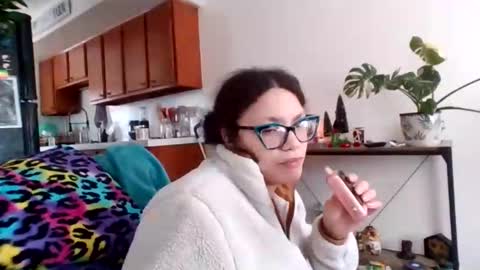 Snapshot of feetnymph chatting on 02/22/26, 06:06 Soley online show from 02/22/26, 06:06