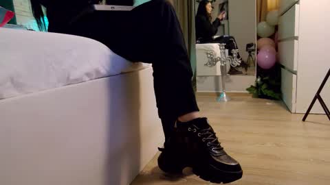 FeetVibe online show from 12/05/25, 08:23