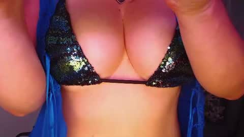 Snapshot of feliciagold chatting on 06/18/26, 12:44 FeliciaGold online show from 06/18/26, 12:44