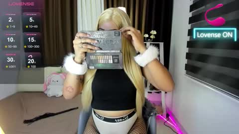 FELLY online show from 03/04/26, 04:35