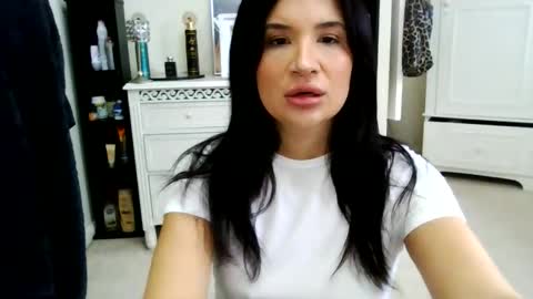 felicitytate5 online show from 11/24/25, 12:38