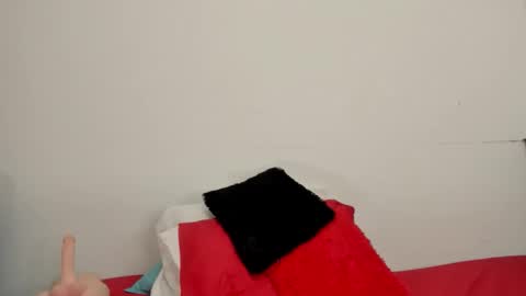 Snapshot of felina_ardiente chatting on 10/04/25, 02:26 felina_ardiente online show from 10/04/25, 02:26