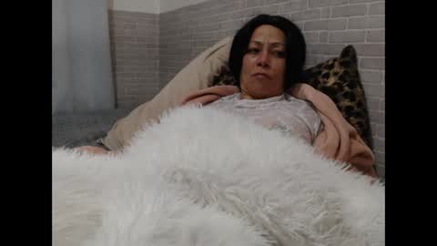 Snapshot of felina_hot chatting on 06/04/26, 04:51 Felina Hot online show from 06/04/26, 04:51