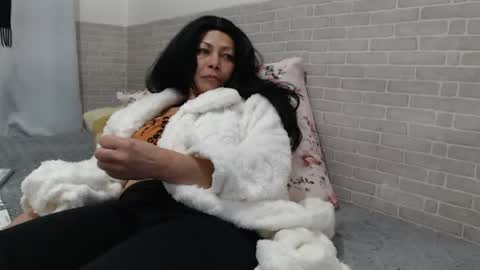 Snapshot of felina_hot chatting on 06/24/26, 04:00 Felina Hot online show from 06/24/26, 04:00