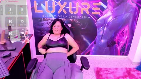 Snapshot of felinagrrr chatting on 01/23/25, 06:56 felina online show from 01/23/25, 06:56