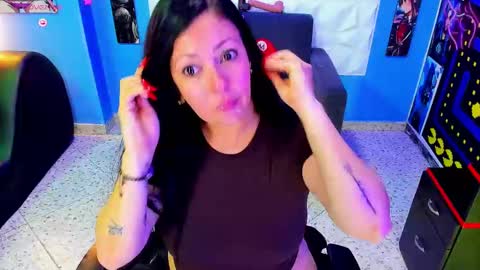 Snapshot of felinagrrr chatting on 03/08/25, 11:18 felina online show from 03/08/25, 11:18