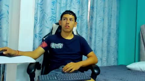 Snapshot of felipehot_gonzales chatting on 09/28/25, 12:43 felipehot_gonzales online show from 09/28/25, 12:43