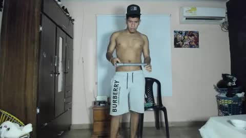  Felipe  online show from 11/27/25, 05:42